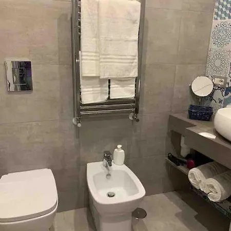 Dadedo' -monolocale Tra Plebiscito Toledo E Chiaia