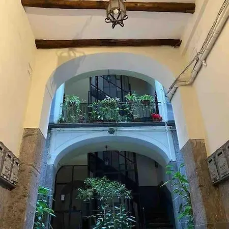 Dadedo' -monolocale Tra Plebiscito Toledo E Chiaia Naples