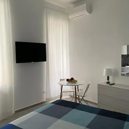 Dadedo' -monolocale Tra Plebiscito Toledo E Chiaia Naples